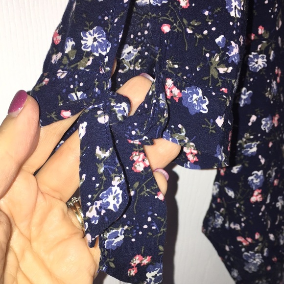 Westport Blouse with Navy Floral Pattern - Picture 3 of 7